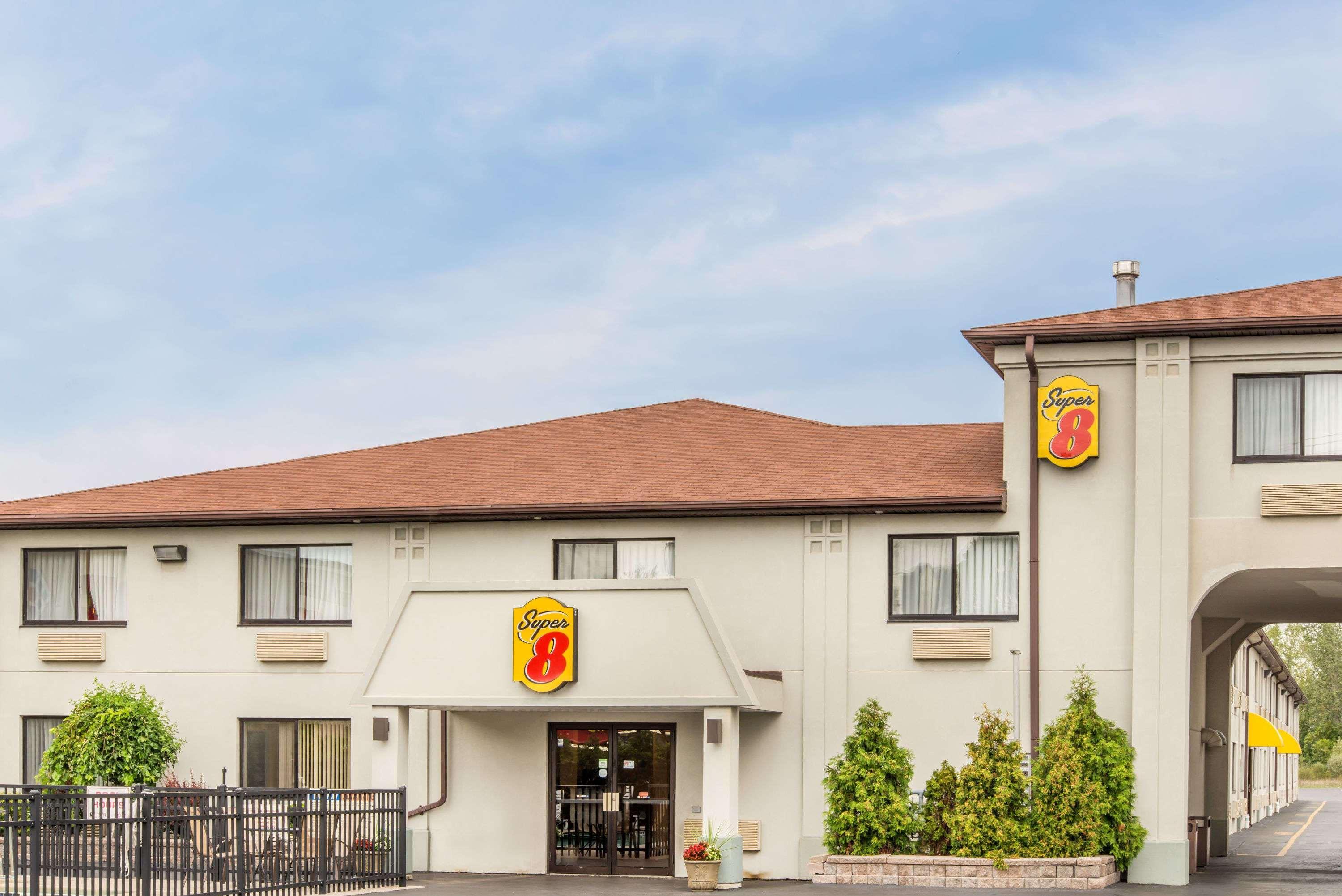 Super 8 By Wyndham Niagara Şelalesi Dış mekan fotoğraf