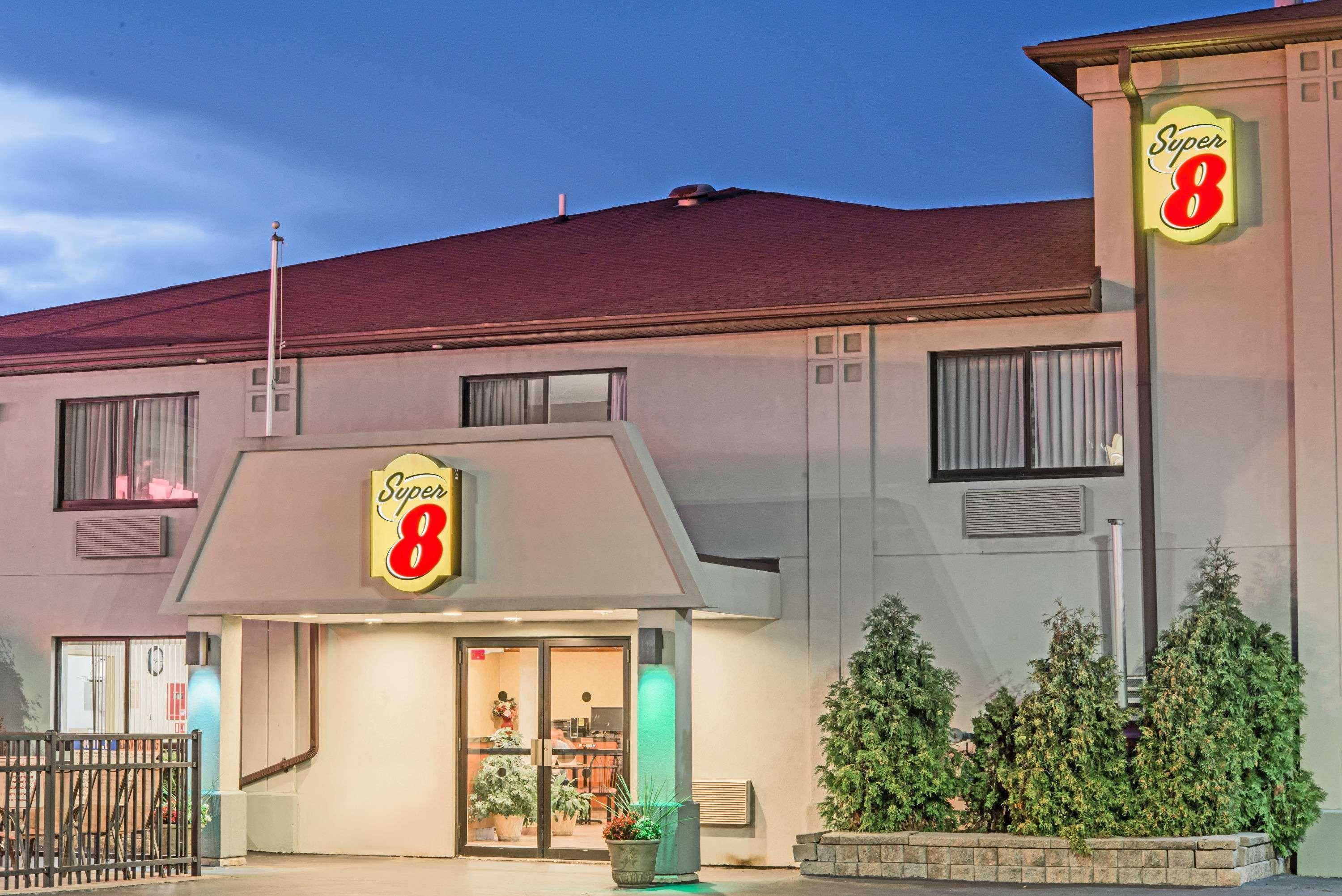 Super 8 By Wyndham Niagara Şelalesi Dış mekan fotoğraf