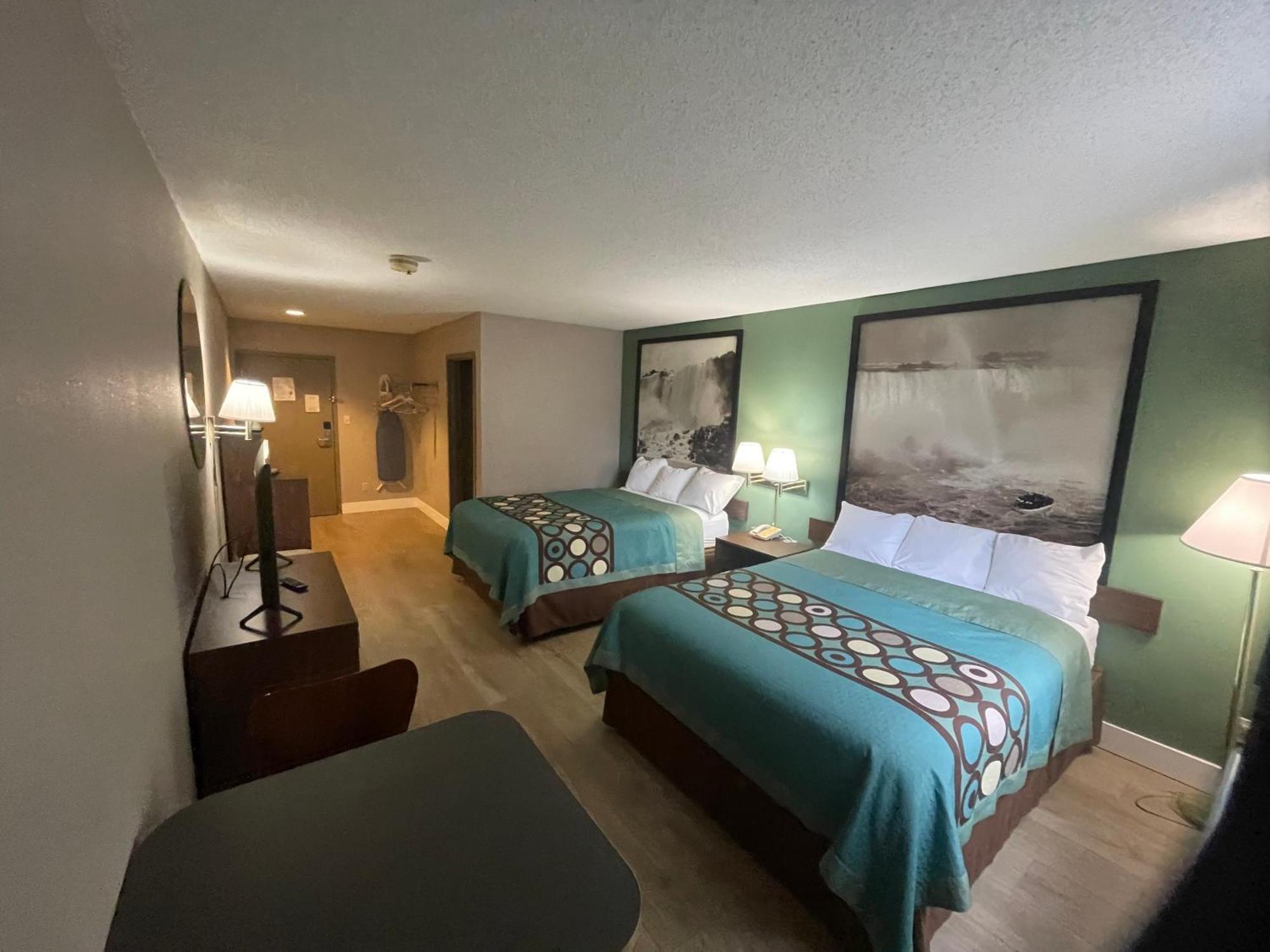 Super 8 By Wyndham Niagara Şelalesi Dış mekan fotoğraf