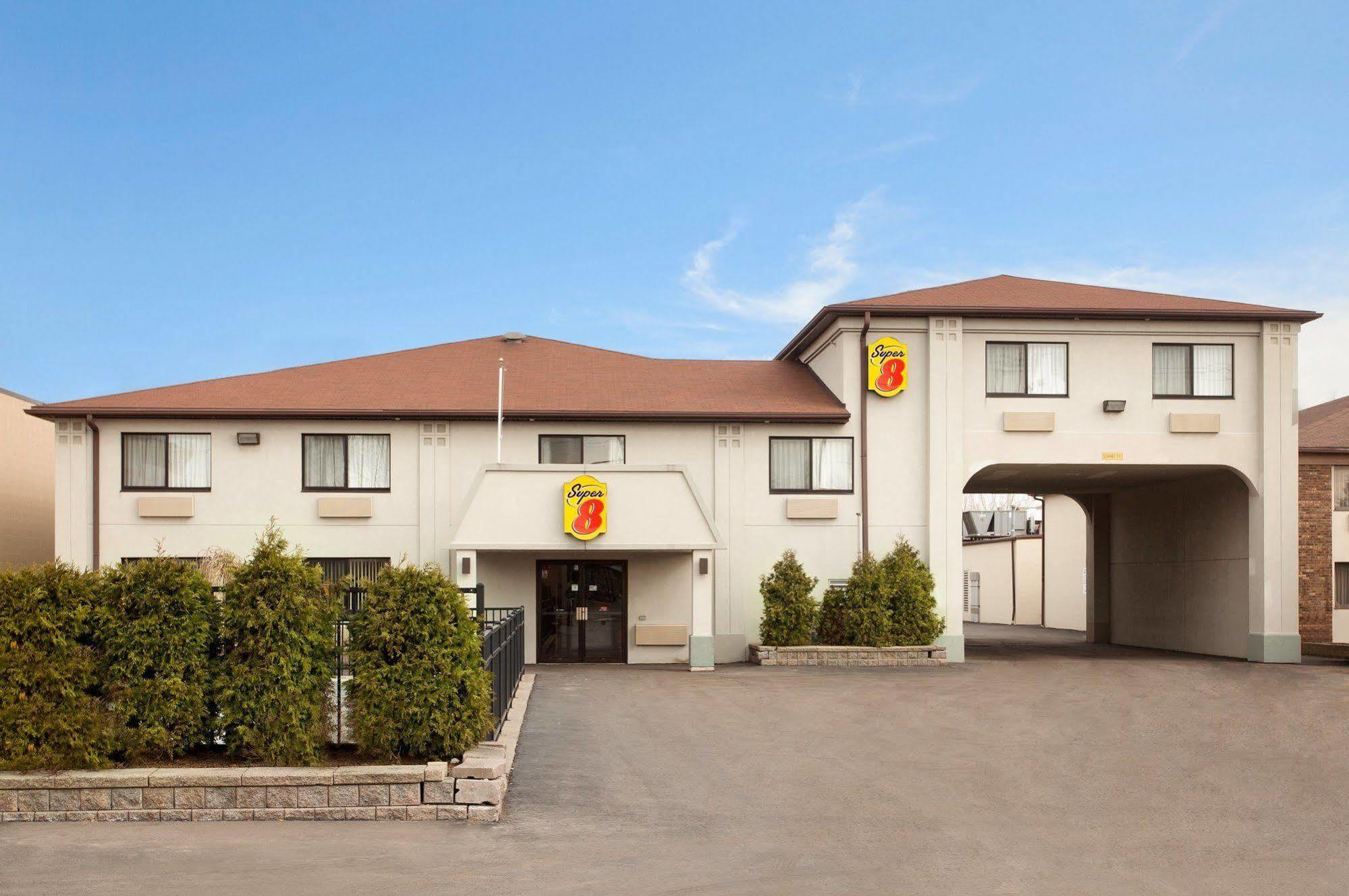 Super 8 By Wyndham Niagara Şelalesi Dış mekan fotoğraf